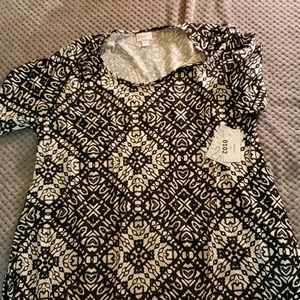 LulaRoe Perfect T 2x